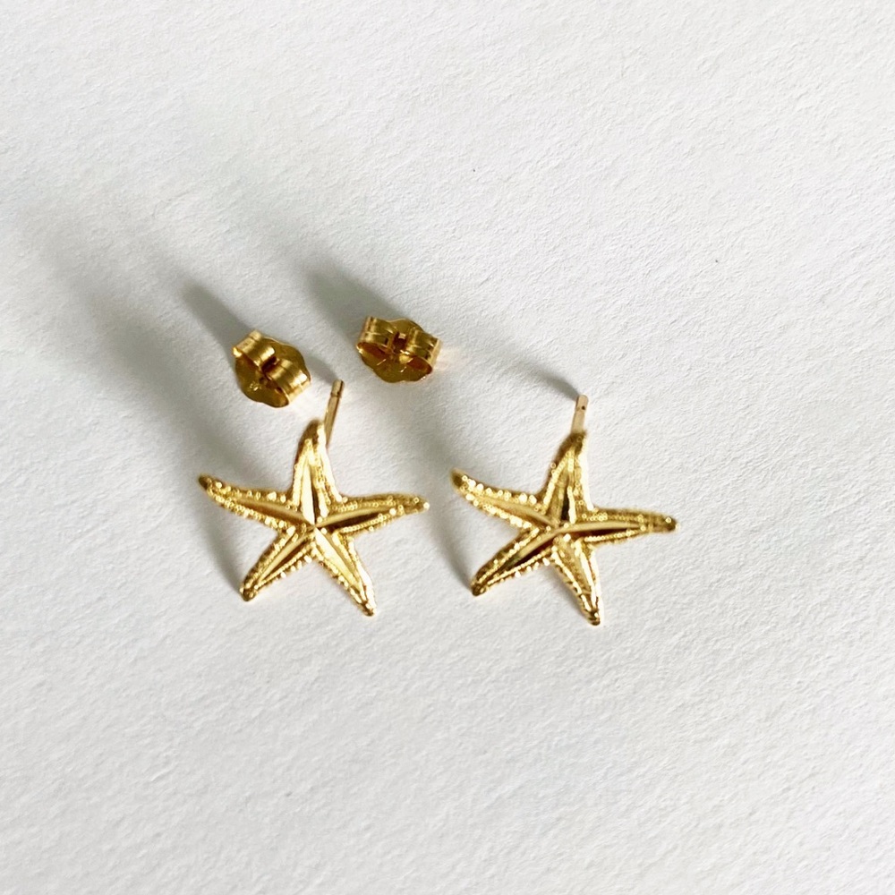 14k yellow gold starfish earrings